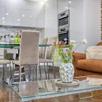 Apartamento Roof Terrace, Seaview 3 Bedroom Penthouse Goslm-11