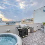 Apartamento Roof Terrace, Seaview 3 Bedroom Penthouse Goslm-11