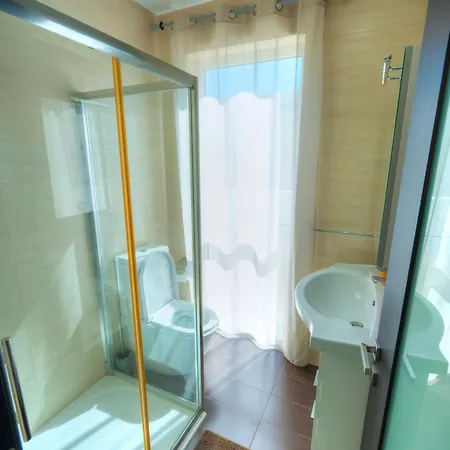 Lejlighed Roof Terrace, Seaview 3 Bedroom Penthouse Goslm-11 Sliema