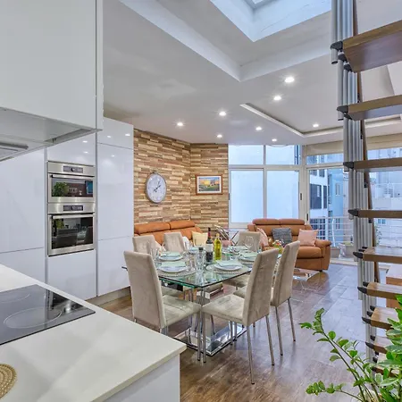 Roof Terrace, Seaview 3 Bedroom Penthouse Goslm-11 * 슬리에마