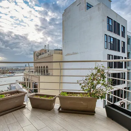Roof Terrace, Seaview 3 Bedroom Penthouse Goslm-11 아파트 *