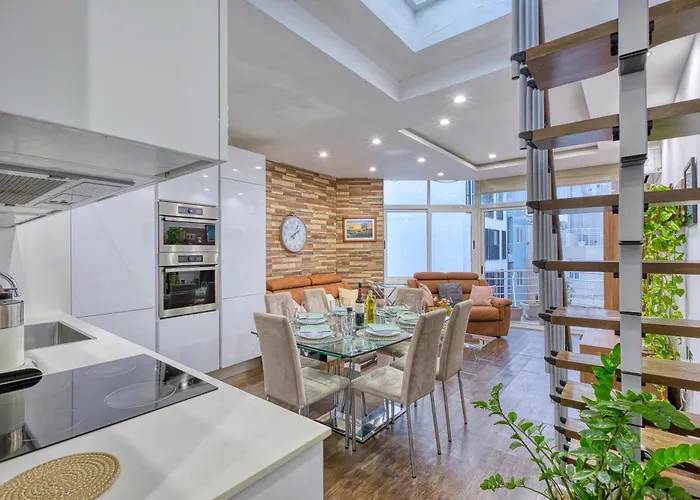 Roof Terrace, Seaview 3 Bedroom Penthouse Goslm-11 * Sliema