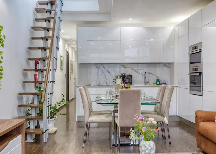 Roof Terrace, Seaview 3 Bedroom Penthouse Goslm-11 * Sliema