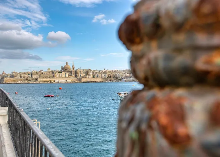 Roof Terrace, Seaview 3 Bedroom Penthouse Goslm-11 Sliema