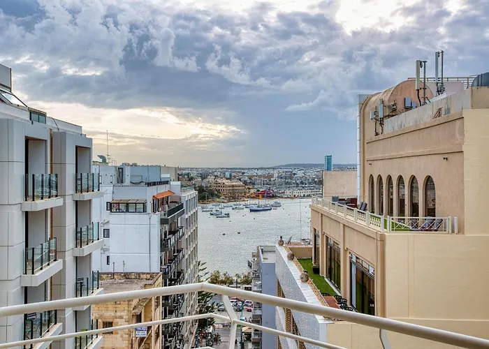 Apartamento Roof Terrace, Seaview 3 Bedroom Penthouse Goslm-11 Sliema