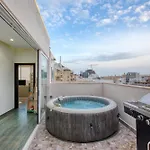 Roof Terrace, Seaview 3 Bedroom Penthouse Goslm-11 Apartment