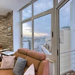 Apartment Roof Terrace, Seaview 3 Bedroom Penthouse Goslm-11 Sliema