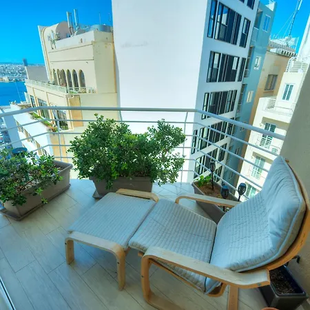 Apartment Roof Terrace, Seaview 3 Bedroom Penthouse Goslm-11 Sliema