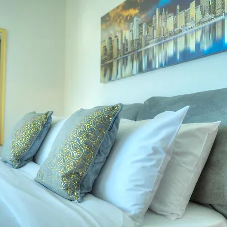 Roof Terrace, Seaview 3 Bedroom Penthouse Goslm-11 *